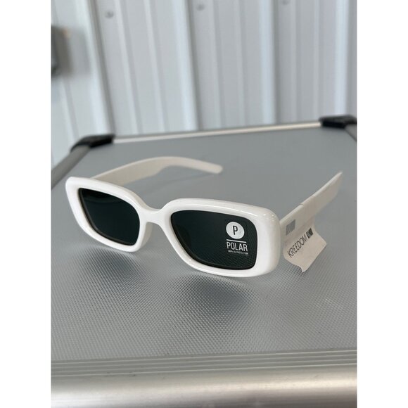 Kreedom Polarized Sunglasses White Frame With Dark Lenses UV Protection Chic NEW - Picture 6 of 6